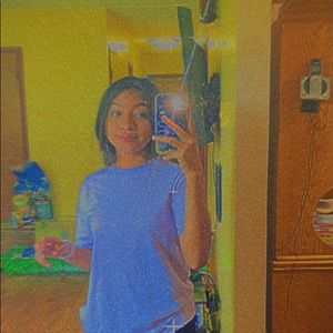 Meet your Posher, Connie